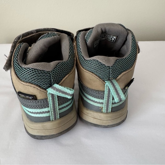 KEEN Size 10 Toddler Little Boys Waterproof  Hiking Boots - Picture 4 of 6
